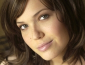 Mandy Moore Famous, Famous People, TV shows