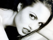 Angelina Jolie - Wallpapers - Picture 211 - 1024x768