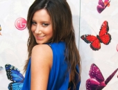 Ashley Tisdale - Wallpapers - Picture 75 - 1920x1200