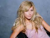 Ashley Tisdale - Wallpapers - Picture 14 - 1920x1200