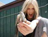 Avril Lavigne - Picture 8 - 1024x768