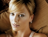 Charlize Theron - Wallpapers - Picture 287 - 1920x1200