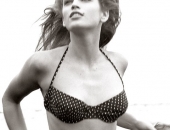 Cindy Crawford - Picture 10 - 540x800
