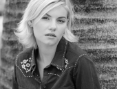 Elisha Cuthbert - Wallpapers - Picture 15 - 1024x768
