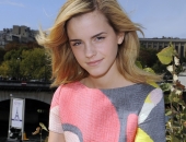 Emma Watson - Wallpapers - Picture 21 - 1920x1200