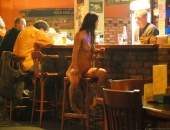 Getting naked into the bar! - Picture 27 - 1600x1200
